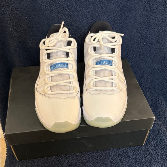 Air Jordan Retro 11 Columbia White blue Black main image 4